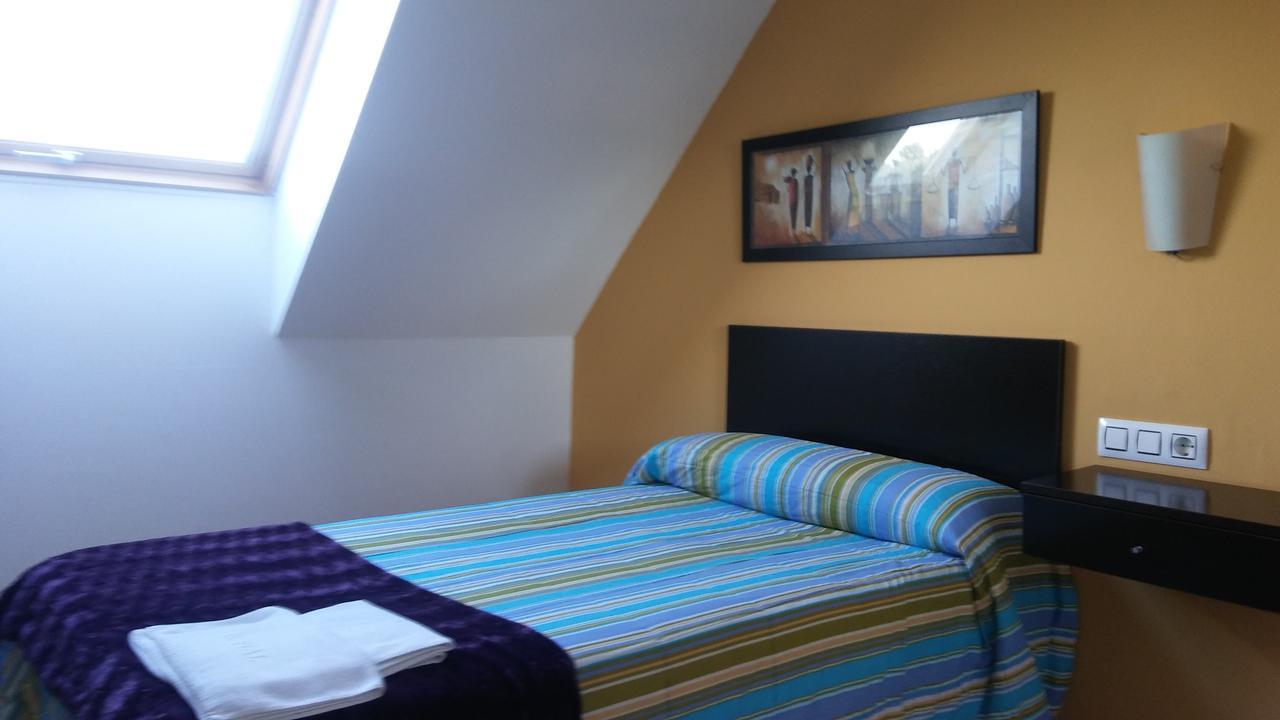 Hostal Restaurante Vial Оуренсе Екстериор снимка